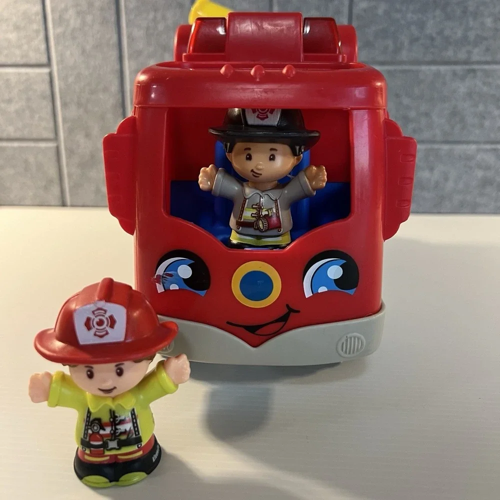 Fisher Price Little People Musical Red Fire Truck Lights & Sound 2 Firefighters